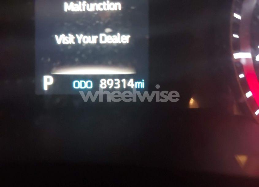 Photo 15 of 2021 Toyota Highlander LE (VIN 5TDZZRAH9MS523624)