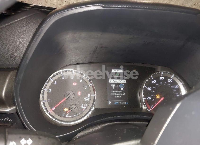 Photo 7 of 2020 Toyota Highlander LE (VIN 5TDZZRAHXLS503252)