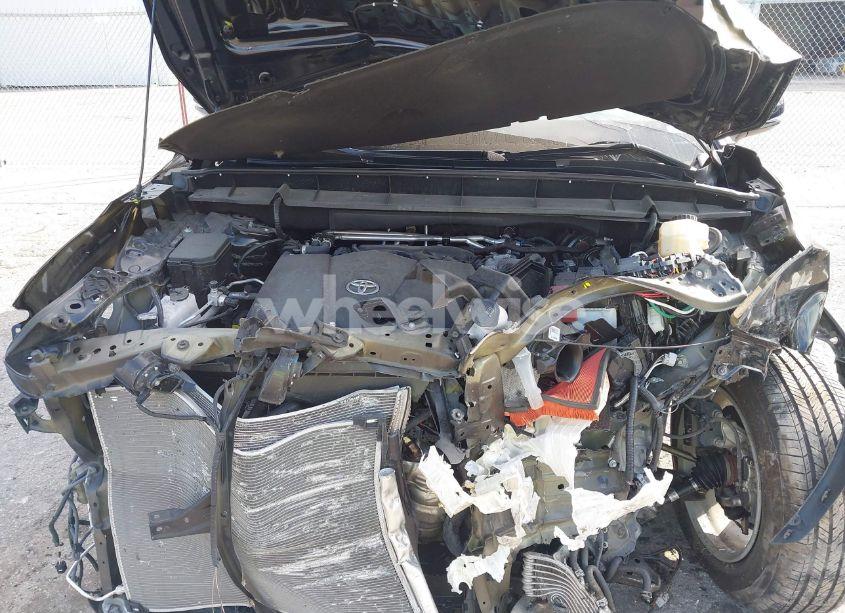 Photo 10 of 2022 Toyota Highlander (VIN 5TDZZRAHXNS130507)