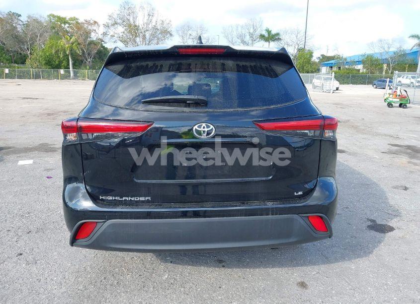 Photo 16 of 2022 Toyota Highlander (VIN 5TDZZRAHXNS130507)