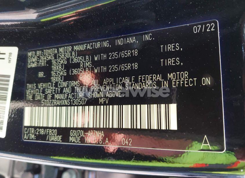 Photo 9 of 2022 Toyota Highlander (VIN 5TDZZRAHXNS130507)