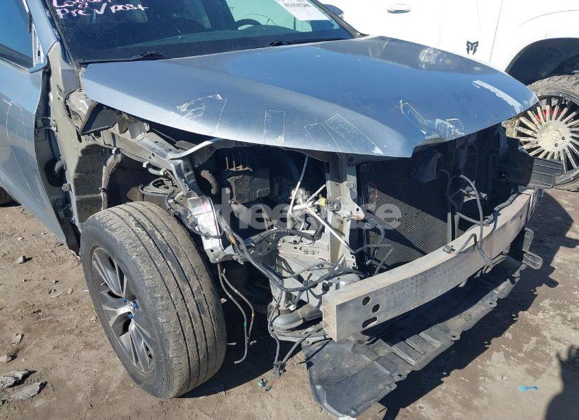 Photo 6 of 2017 Toyota Highlander LE PLUS (VIN 5TDZZRFH0HS217300)