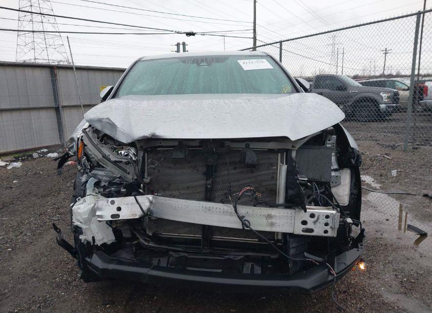 Photo 13 of 2019 Toyota Highlander LE PLUS (VIN 5TDZZRFH0KS293817)