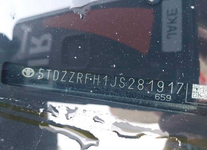 Photo 9 of 2018 Toyota Highlander LE (VIN 5TDZZRFH1JS281917)