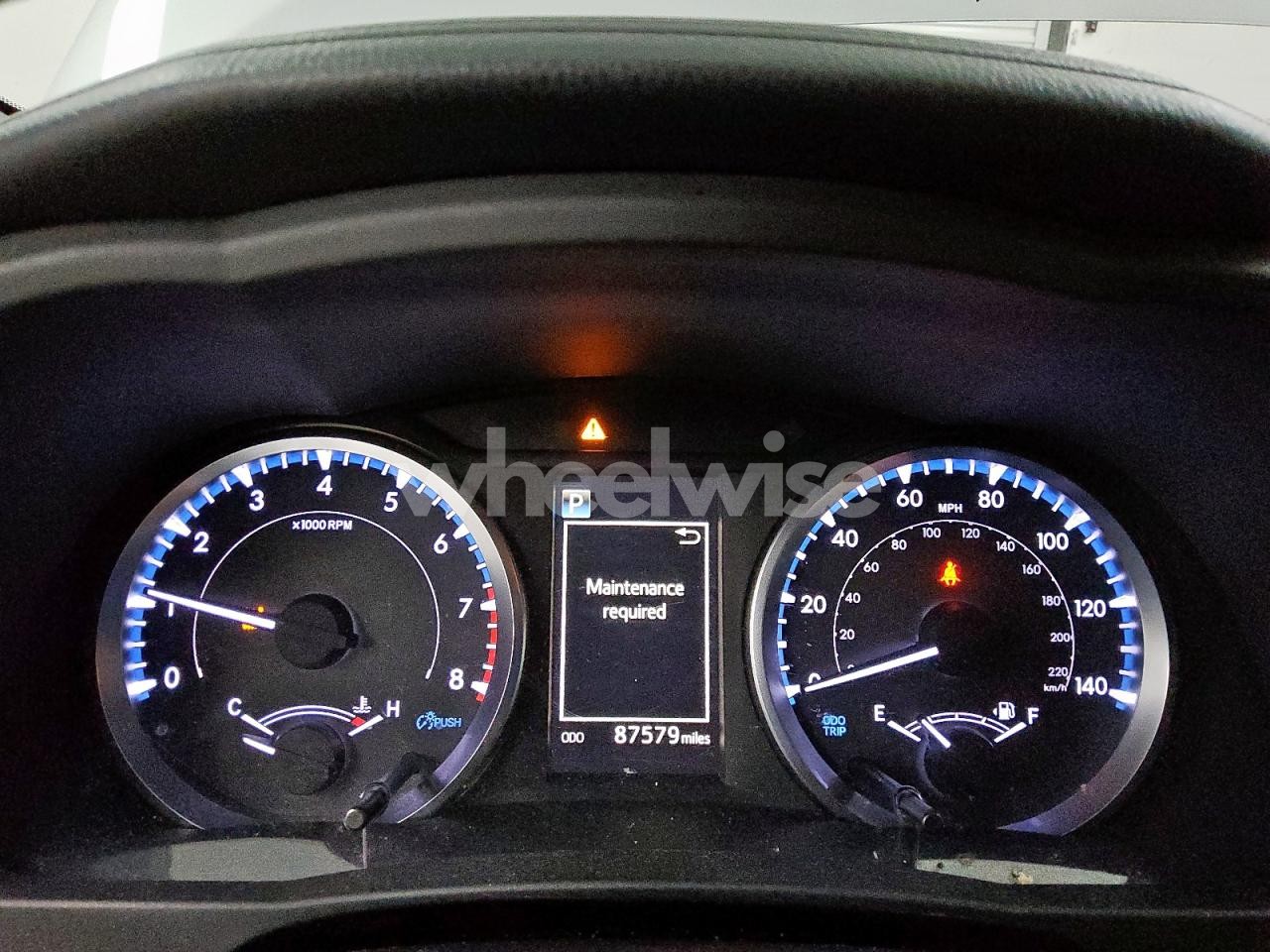 Photo 9 of 2019 TOYOTA HIGHLANDER LE (VIN 5TDZZRFH1KS345486)