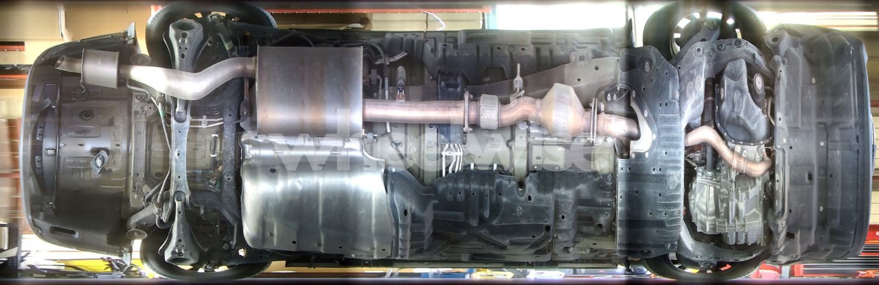 Photo 13 of 2019 TOYOTA HIGHLANDER LE (VIN 5TDZZRFH1KS345486)