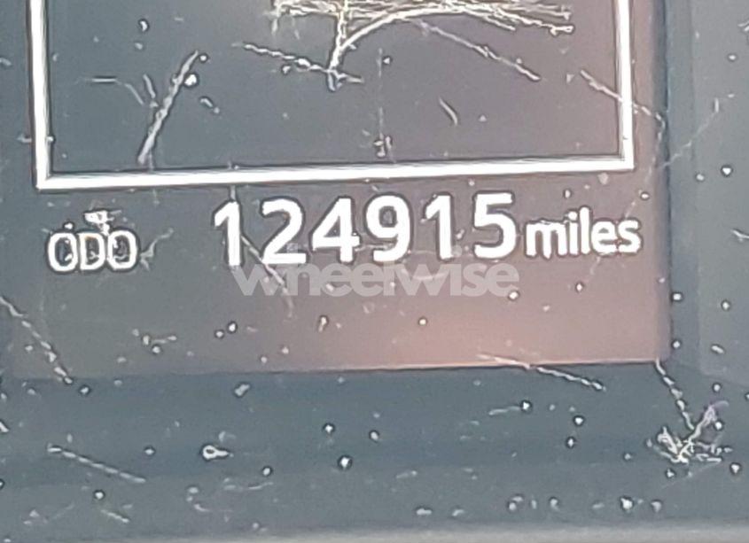 Photo 15 of 2017 Toyota Highlander LE PLUS (VIN 5TDZZRFH3HS190139)