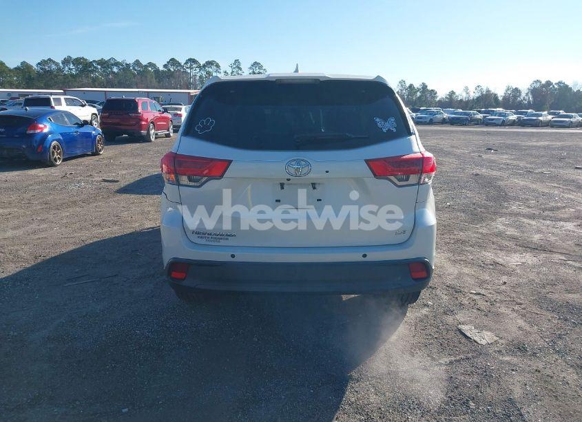 Photo 16 of 2017 Toyota Highlander LE PLUS (VIN 5TDZZRFH3HS190139)