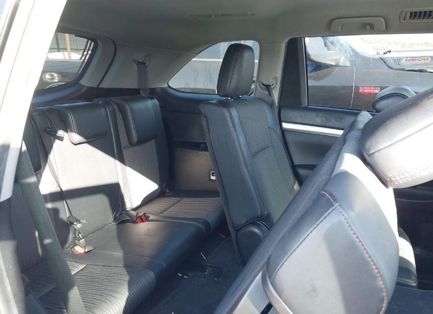 Photo 19 of 2019 Toyota Highlander LE PLUS (VIN 5TDZZRFH3KS306723)