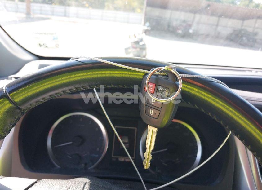 Photo 11 of 2017 Toyota Highlander LE PLUS (VIN 5TDZZRFH4HS206011)