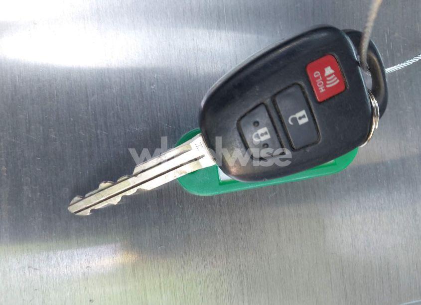 Photo 11 of 2019 Toyota Highlander LE (VIN 5TDZZRFH4KS303149)