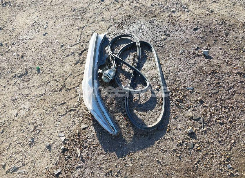 Photo 12 of 2017 Toyota Highlander LE PLUS (VIN 5TDZZRFH5HS189512)