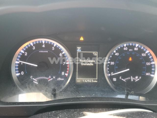 Photo 8 of 2017 TOYOTA HIGHLANDER LE N/A (VIN 5TDZZRFH5HS210648)