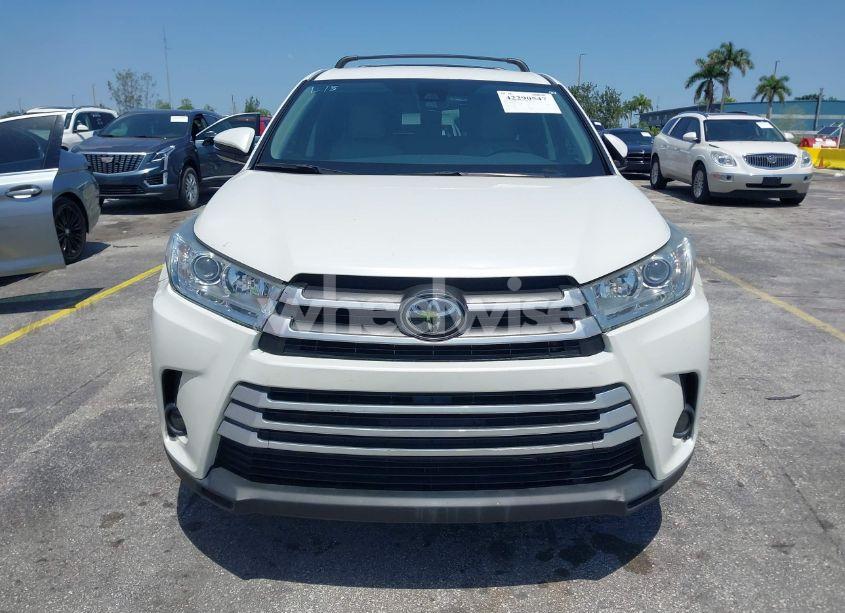Photo 12 of 2019 Toyota Highlander LE PLUS (VIN 5TDZZRFH5KS348391)