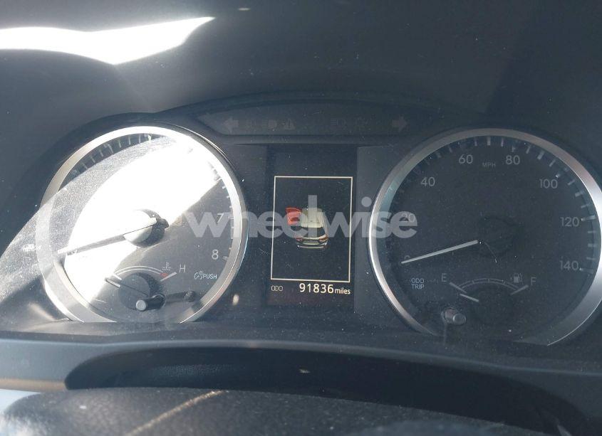 Photo 7 of 2018 Toyota Highlander LE (VIN 5TDZZRFH6JS249884)