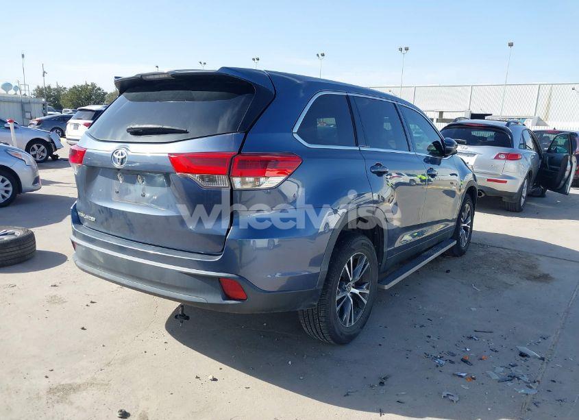 Photo 4 of 2019 Toyota Highlander LE (VIN 5TDZZRFH6KS341675)