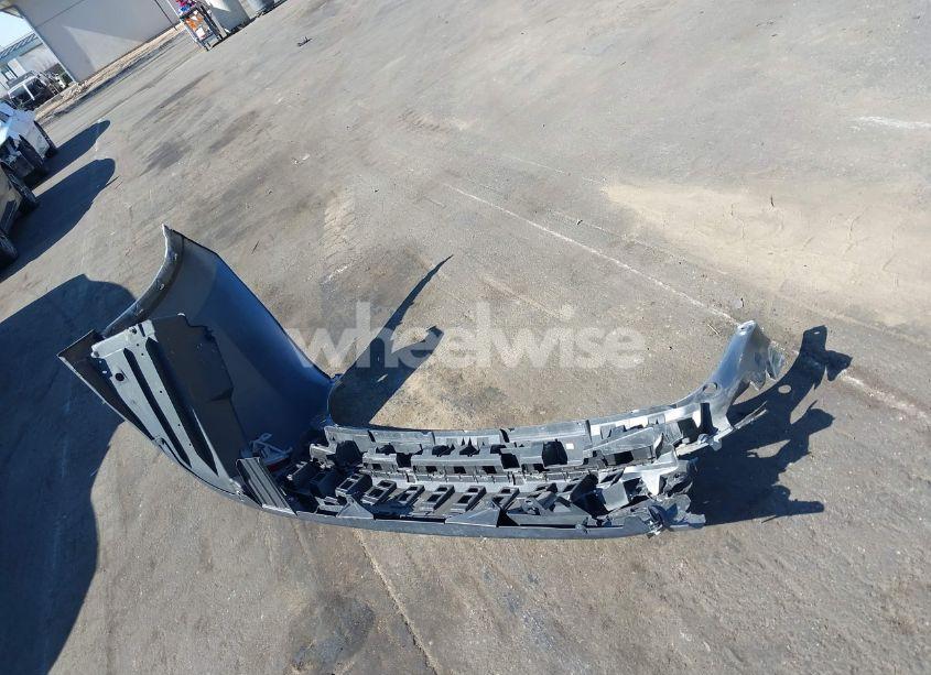 Photo 12 of 2018 Toyota Highlander LE (VIN 5TDZZRFH7JS276687)