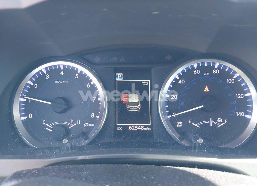 Photo 16 of 2018 Toyota Highlander LE (VIN 5TDZZRFH7JS276687)