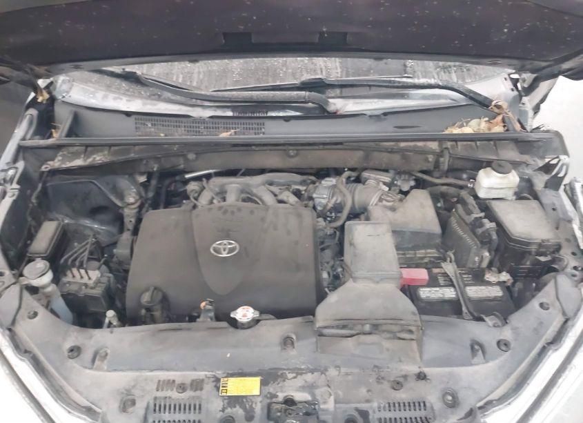 Photo 10 of 2019 Toyota Highlander LE (VIN 5TDZZRFH9KS304166)