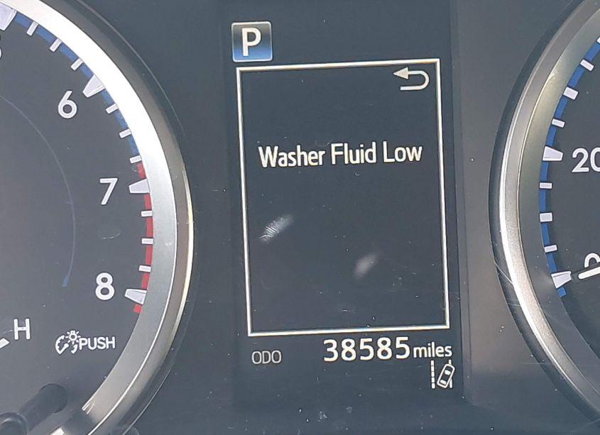 Photo 15 of 2018 Toyota Highlander LE (VIN 5TDZZRFHXJS240282)