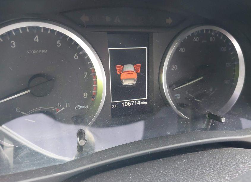 Photo 7 of 2018 Toyota Highlander LE PLUS (VIN 5TDZZRFHXJS251623)