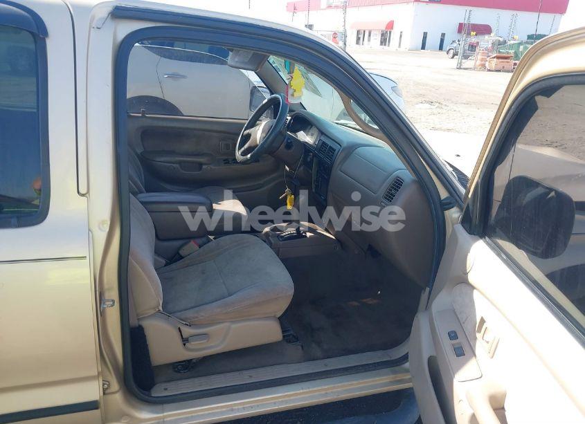 Photo 5 of 2001 Toyota Tacoma PRERUNNER (VIN 5TEGM92N11Z852391)