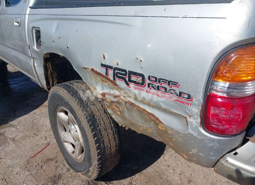Photo 3 of 2002 Toyota Tacoma PRERUNNER V6 (VIN 5TEGN92N02Z052521)