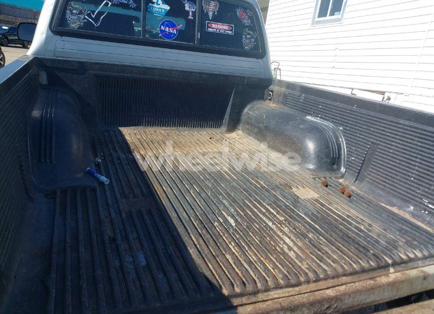Photo 9 of 2002 Toyota Tacoma PRERUNNER V6 (VIN 5TEGN92N02Z052521)