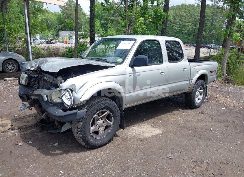 Photo 2 of 2002 Toyota Tacoma PRERUNNER V6 (VIN 5TEGN92N02Z063860)