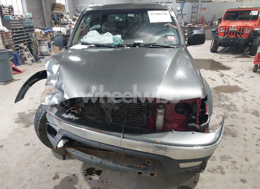 Photo 13 of 2004 Toyota Tacoma PRERUNNER V6 (VIN 5TEGN92N04Z372649)