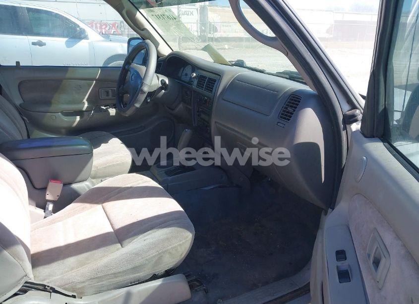 Photo 5 of 2004 Toyota Tacoma PRERUNNER V6 (VIN 5TEGN92N14Z309964)