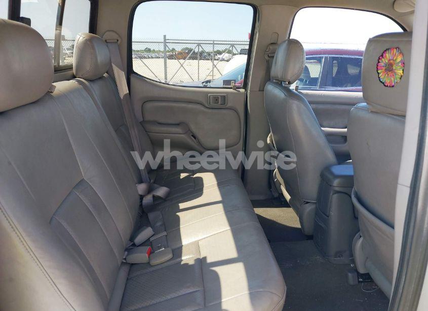 Photo 8 of 2002 Toyota Tacoma PRERUNNER V6 (VIN 5TEGN92N22Z097587)