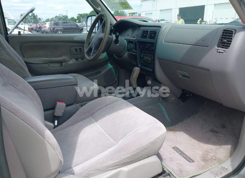 Photo 5 of 2003 Toyota Tacoma PRERUNNER V6 (VIN 5TEGN92N33Z158110)
