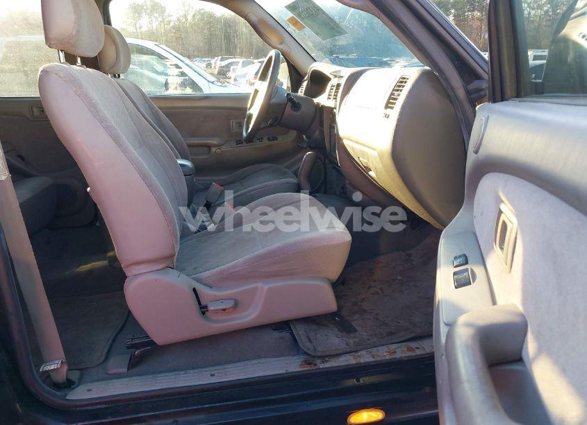 Photo 5 of 2004 Toyota Tacoma PRERUNNER V6 (VIN 5TEGN92N34Z456657)