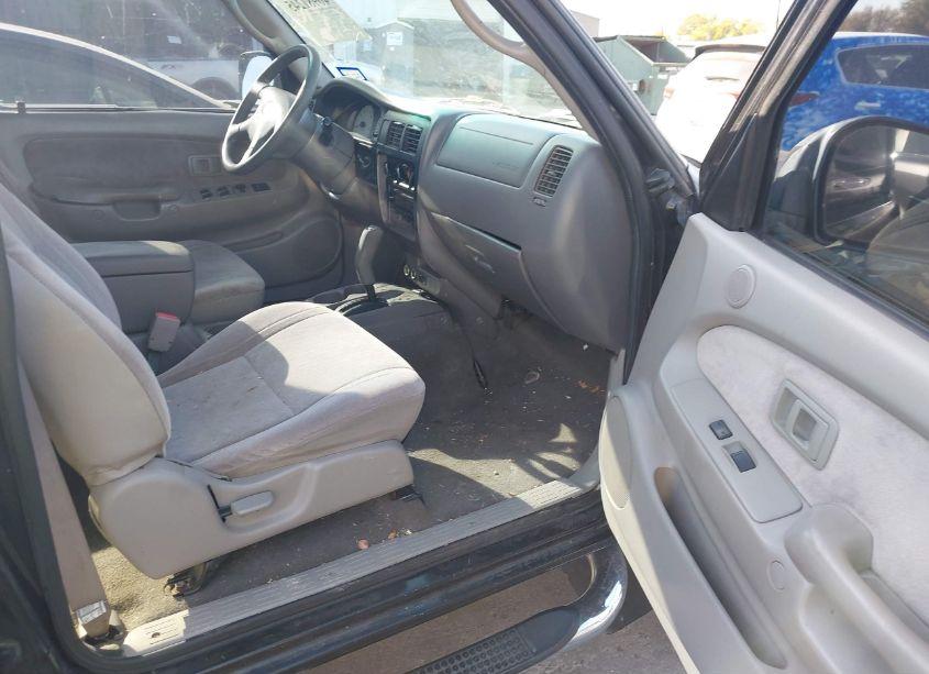 Photo 5 of 2002 Toyota Tacoma PRERUNNER V6 (VIN 5TEGN92N42Z021126)