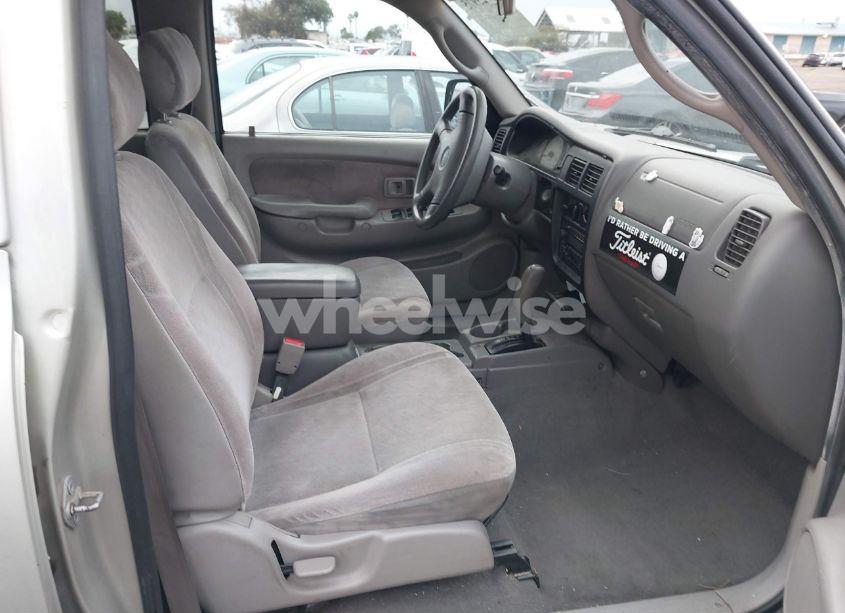 Photo 5 of 2002 Toyota Tacoma PRERUNNER V6 (VIN 5TEGN92N42Z122098)
