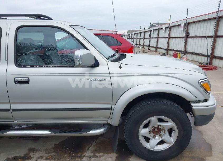Photo 18 of 2002 Toyota Tacoma PRERUNNER V6 (VIN 5TEGN92N42Z888865)