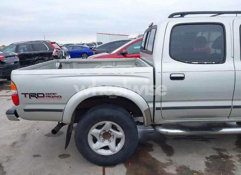 Photo 19 of 2002 Toyota Tacoma PRERUNNER V6 (VIN 5TEGN92N42Z888865)