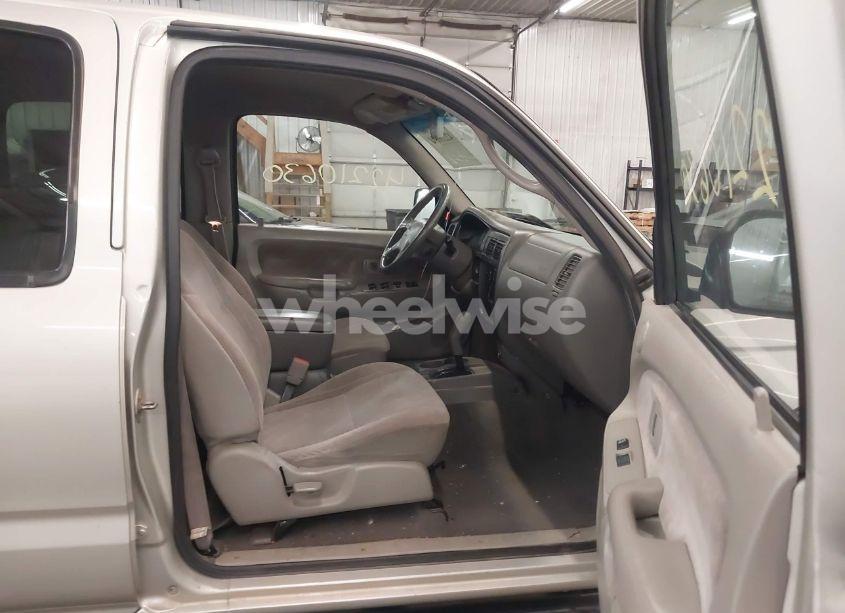 Photo 5 of 2001 Toyota Tacoma PRERUNNER V6 (VIN 5TEGN92N51Z845148)