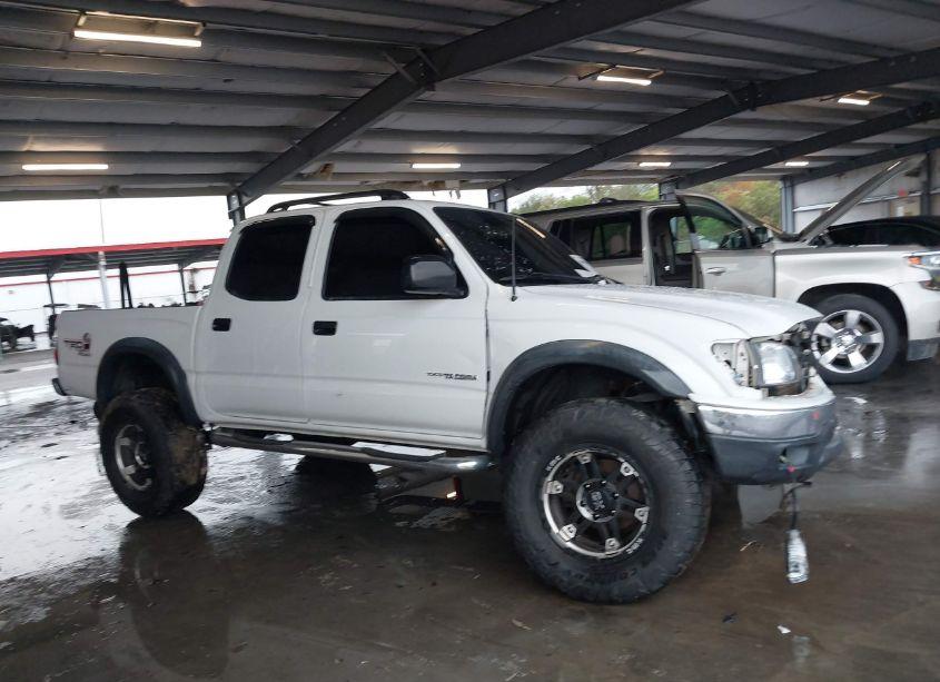 Photo 14 of 2002 Toyota Tacoma PRERUNNER V6 (VIN 5TEGN92N52Z076054)