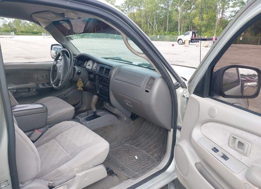 Photo 5 of 2003 Toyota Tacoma PRERUNNER V6 (VIN 5TEGN92N53Z152826)