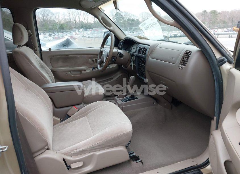 Photo 5 of 2002 Toyota Tacoma PRERUNNER V6 (VIN 5TEGN92N62Z077598)