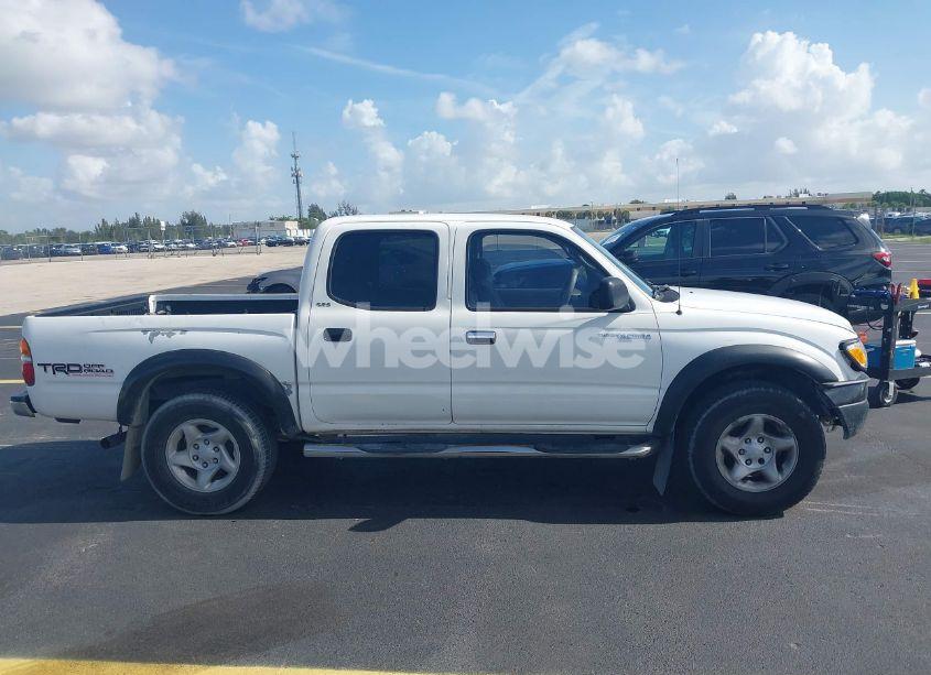 Photo 13 of 2002 Toyota Tacoma PRERUNNER V6 (VIN 5TEGN92N62Z085250)