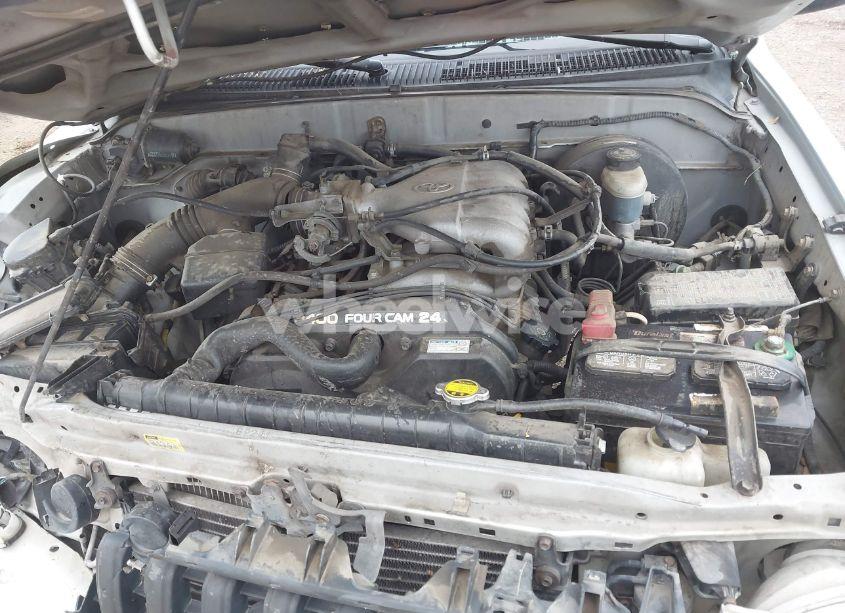 Photo 10 of 2002 Toyota Tacoma PRERUNNER V6 (VIN 5TEGN92N62Z109532)
