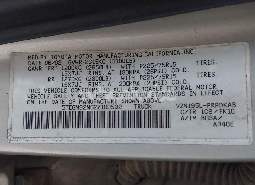 Photo 9 of 2002 Toyota Tacoma PRERUNNER V6 (VIN 5TEGN92N62Z109532)