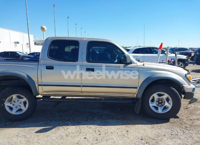 Photo 12 of 2002 Toyota Tacoma PRERUNNER V6 (VIN 5TEGN92N62Z893811)