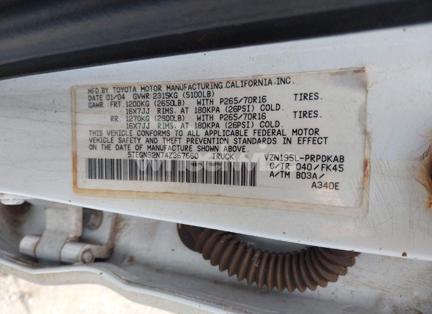 Photo 9 of 2004 Toyota Tacoma PRERUNNER V6 (VIN 5TEGN92N74Z367660)