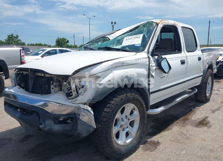 Photo 2 of 2002 Toyota Tacoma PRERUNNER V6 (VIN 5TEGN92N82Z036034)