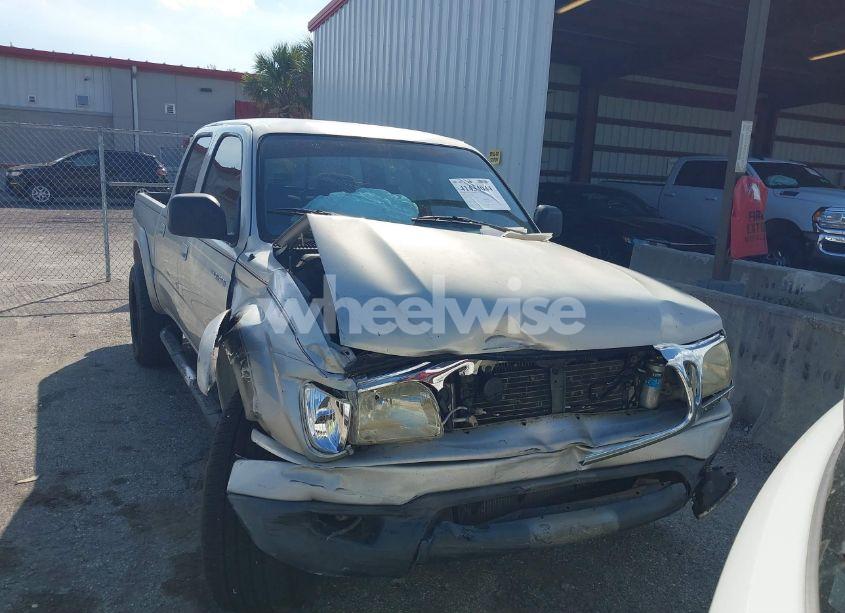 Photo 12 of 2002 Toyota Tacoma PRERUNNER V6 (VIN 5TEGN92NX2Z000278)