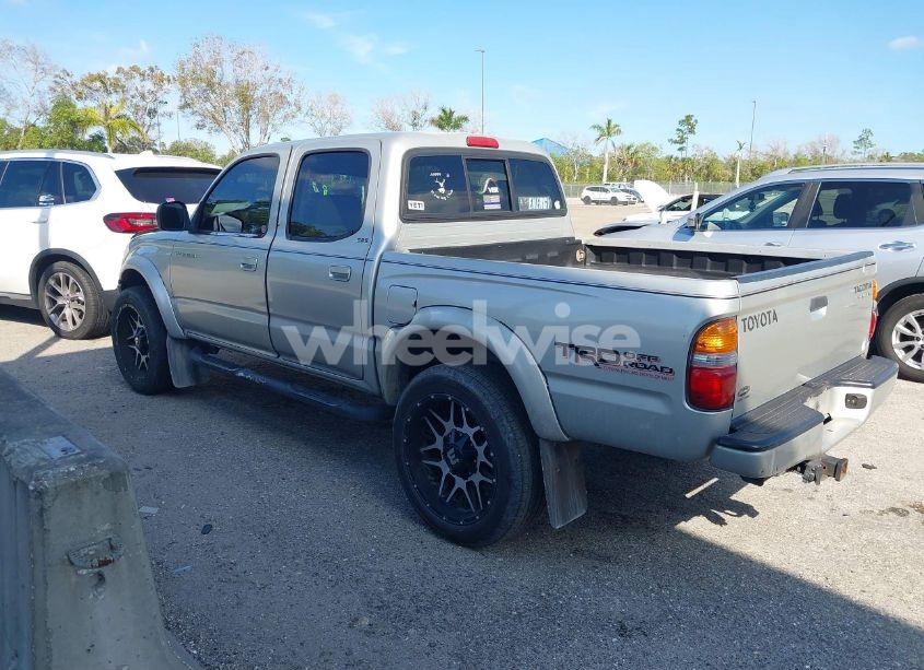 Photo 3 of 2002 Toyota Tacoma PRERUNNER V6 (VIN 5TEGN92NX2Z000278)